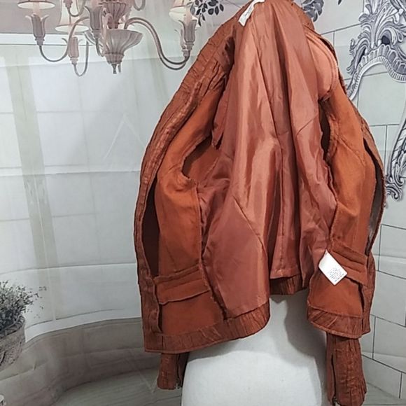 dressbarn  - Picture 4 of 7